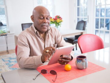 Easy Online Learning Resources for Seniors to Stay Sharp
