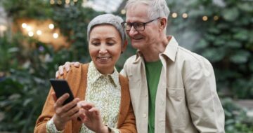 Best Apps for Seniors to Stay Connected and Active